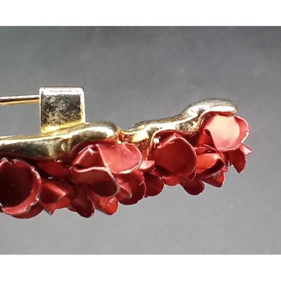Red Rose Bouquet Brooch Pin Vintage DM 97 Gold Tone 2 Inch Flowers Accessory - Picture 16 of 16